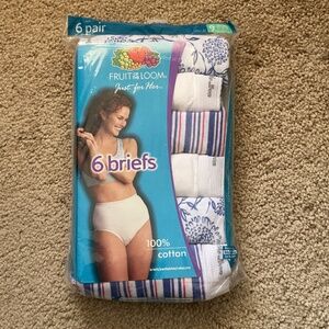 NEW Fruit of the Loom  Briefs 6 Pairs Size 9.
